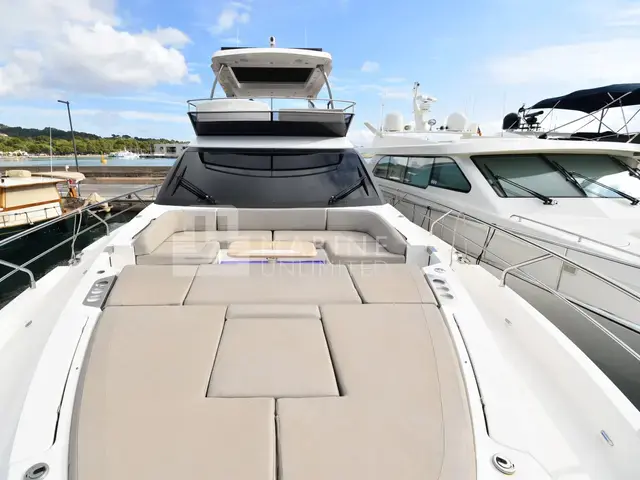 Fairline Squadron 68