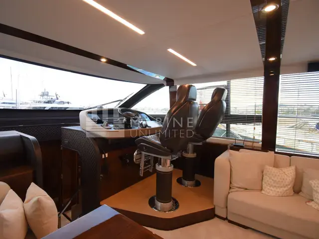 Fairline Squadron 68