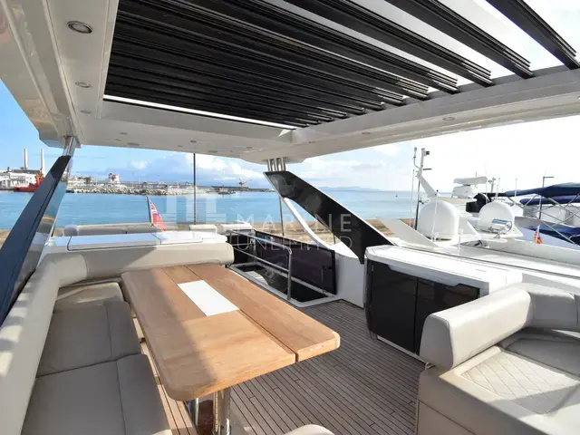 Fairline Squadron 68