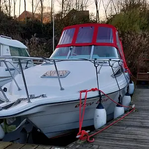 1991 Rinker 260 Fiesta Vee