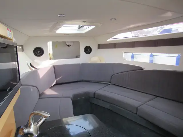 Bayliner Ciera 8