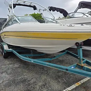 2005 Sea Ray 200 Sport