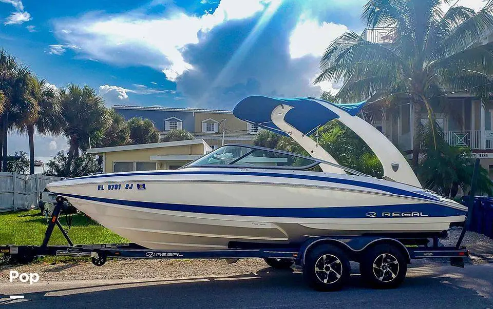 2015 Regal 2100 bowrider