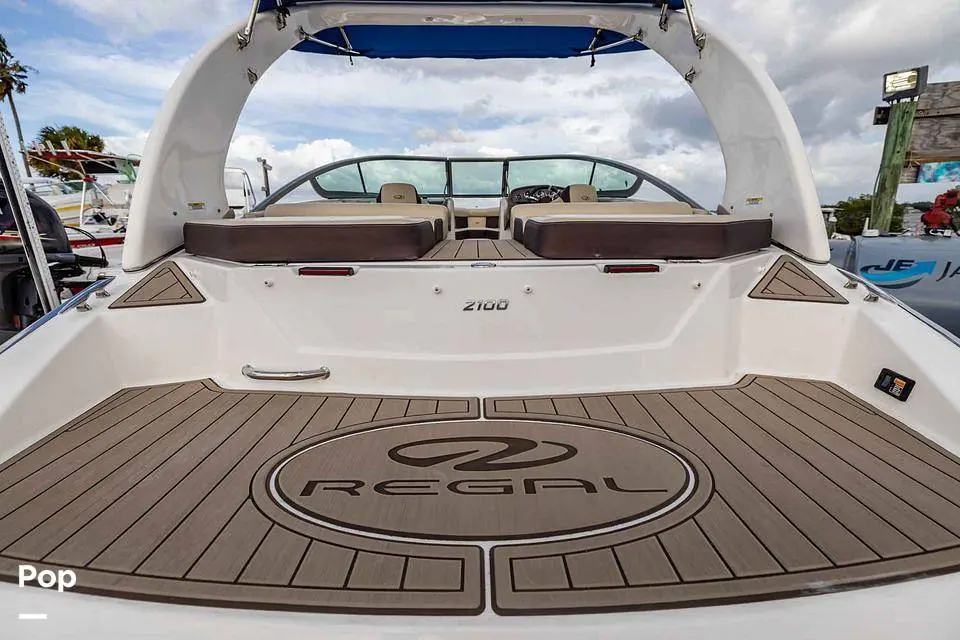 2015 Regal 2100 bowrider