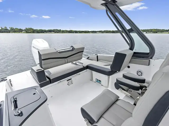 Monterey Elite 27