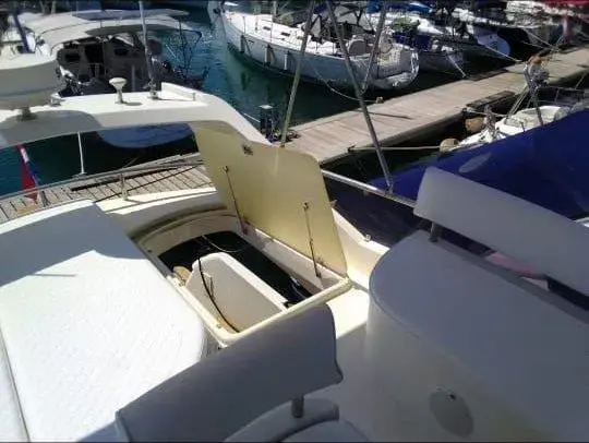 2007 Islander 42