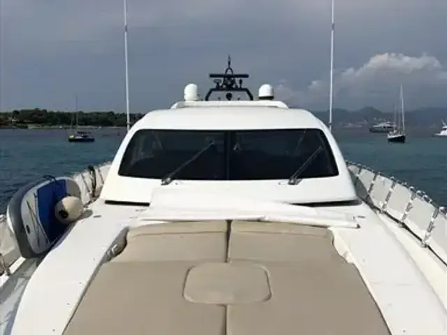 Mangusta 72