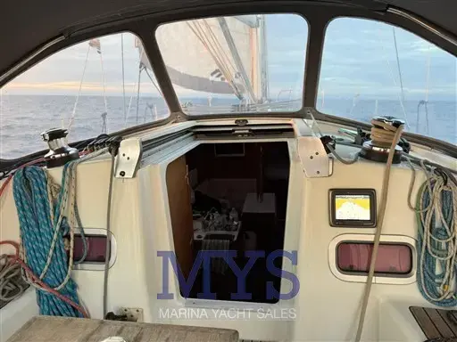 2010 Beneteau oceanis 37