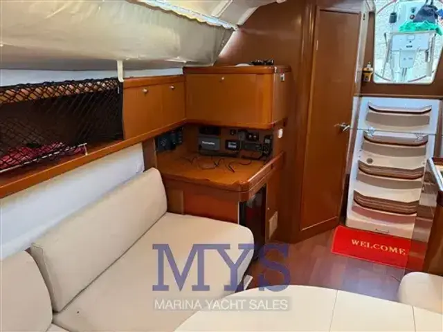 Beneteau Oceanis 37