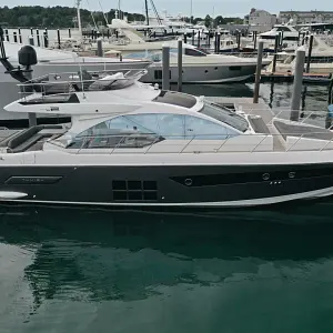 2021 Azimut S6