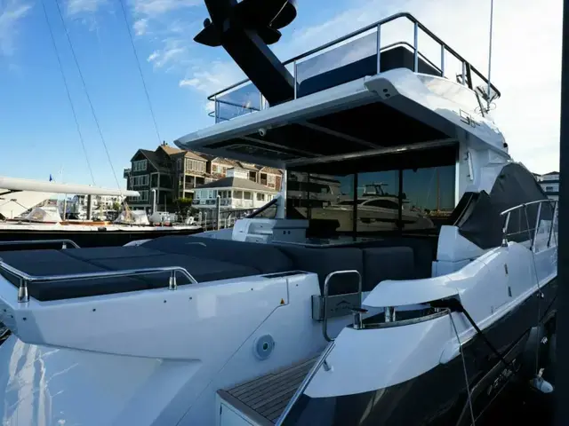 Azimut S6