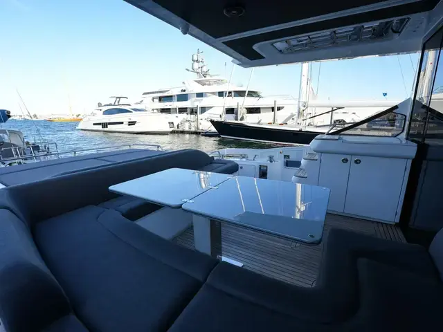 Azimut S6