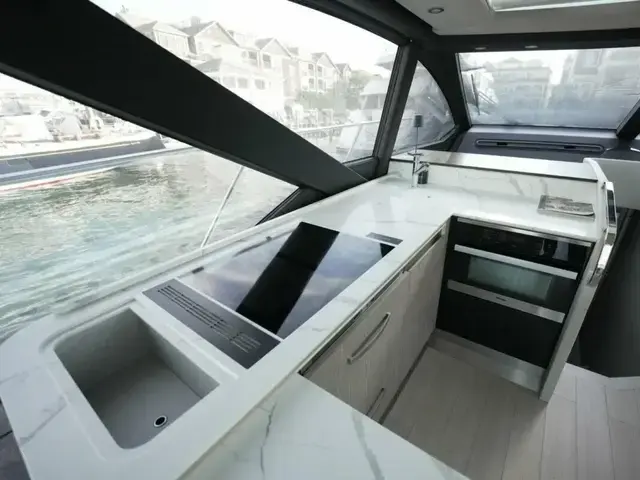 Azimut S6