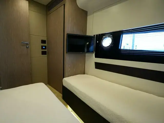 Azimut S6