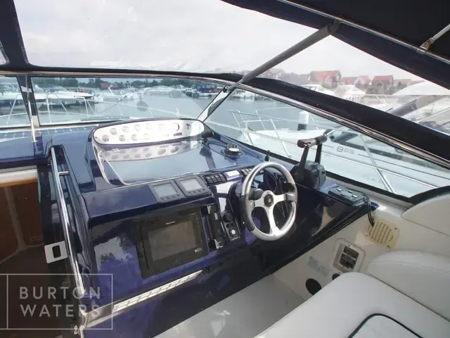 Sealine S37 Sports Cruiser