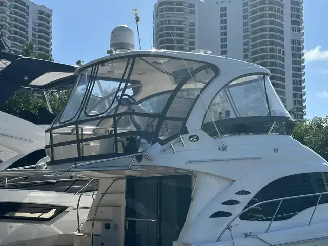 Sea Ray 52 Sedan Bridge