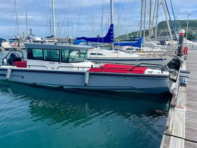 Axopar 28 Cabin