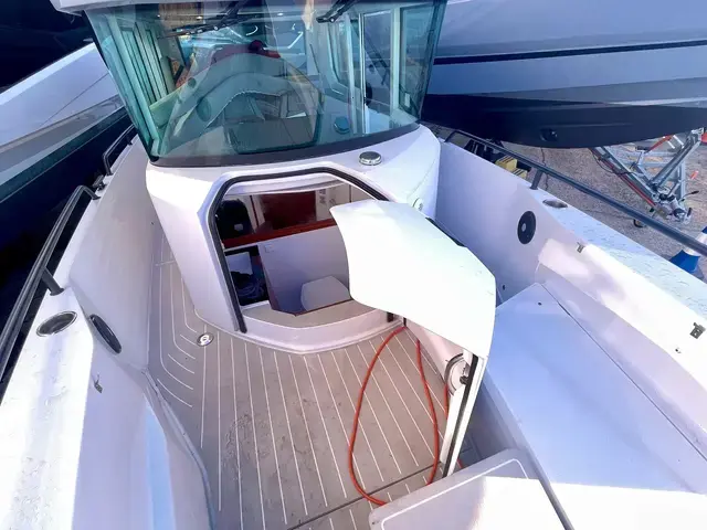 Axopar 28 Cabin