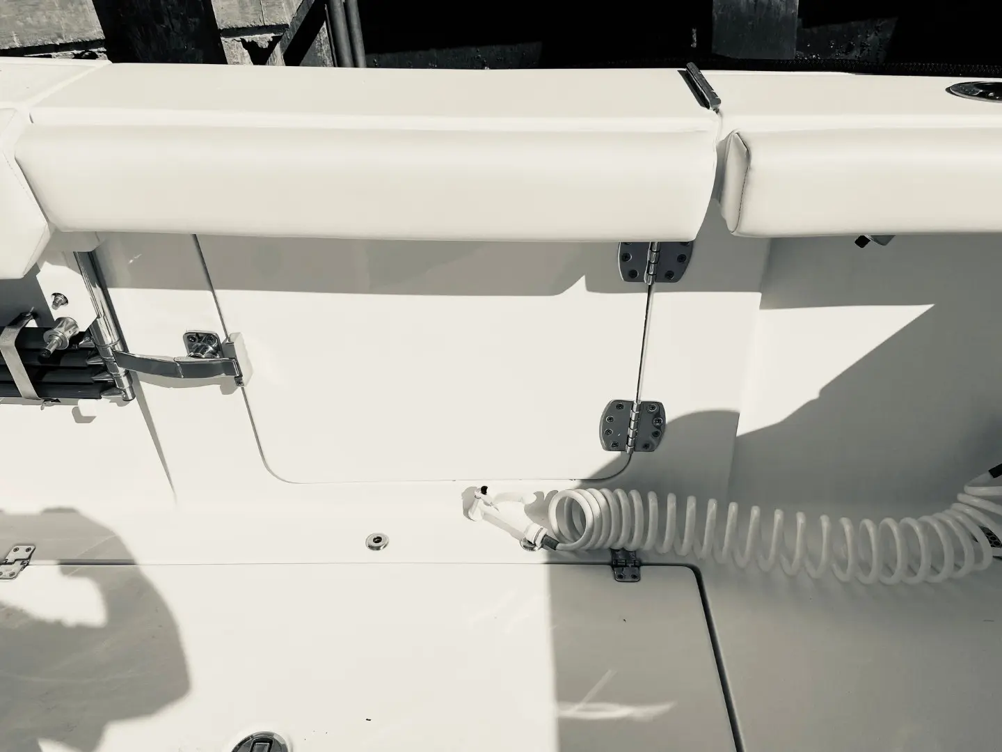 2019 Performance 301 center console