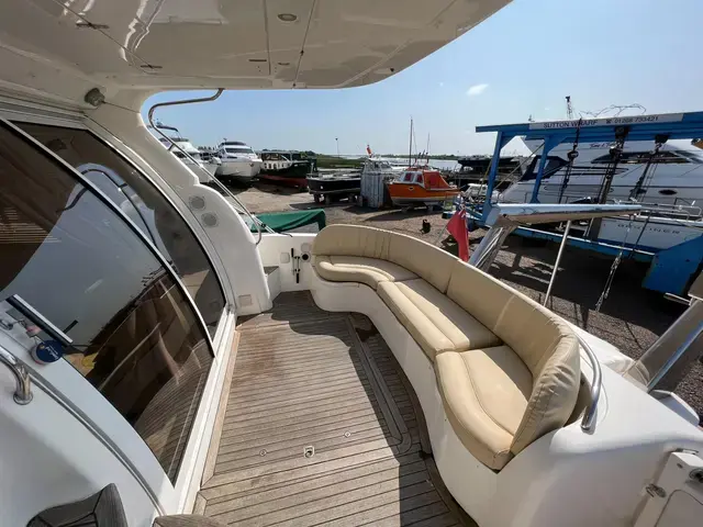 Sealine F 44