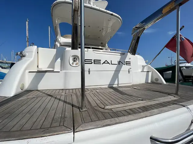 Sealine F 44