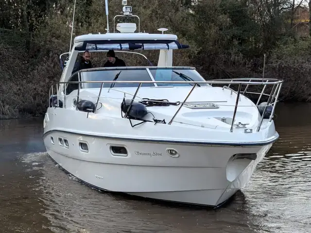 Sealine S38