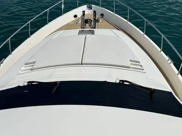 Ferretti Yachts 68