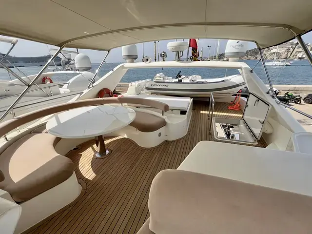 Ferretti Yachts 68