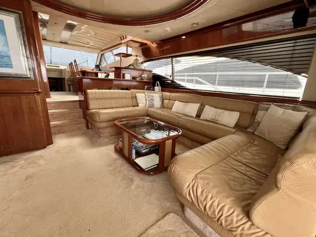 Ferretti Yachts 68