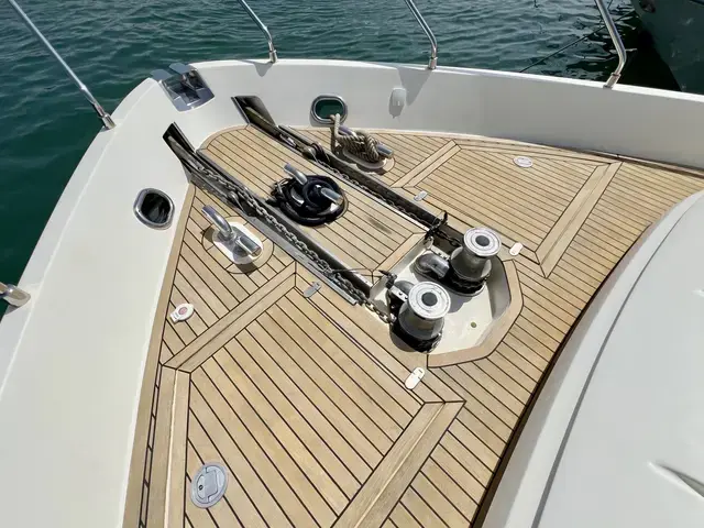 Ferretti Yachts 68