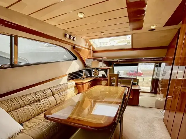 Ferretti Yachts 68