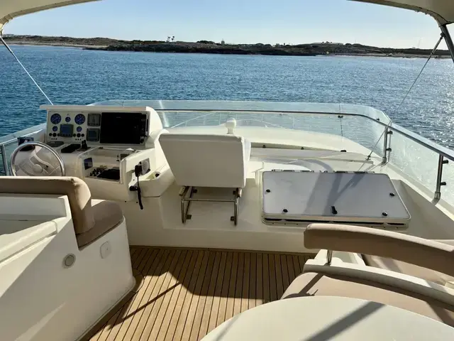 Ferretti Yachts 68