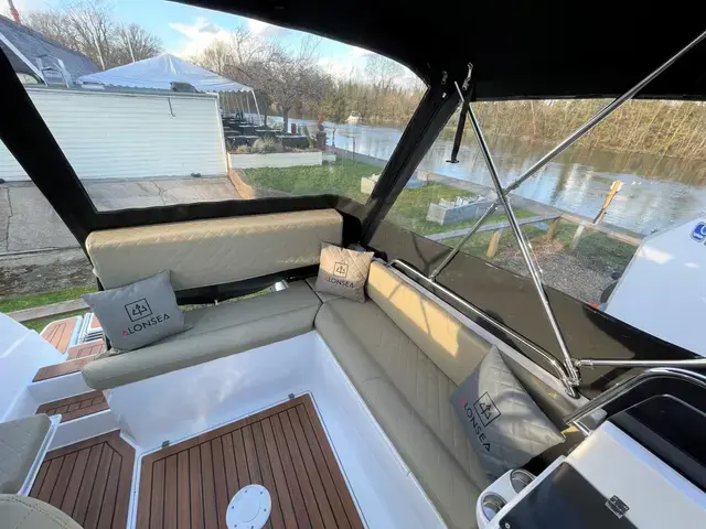 Alonsea 600 Cabin