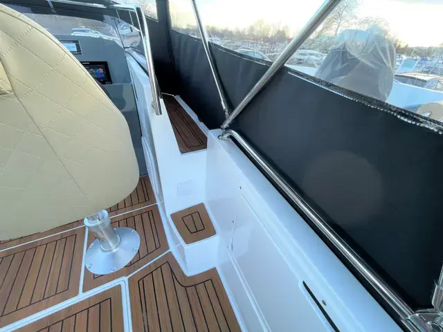 Alonsea 600 Cabin