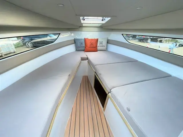 Alonsea 600 Cabin