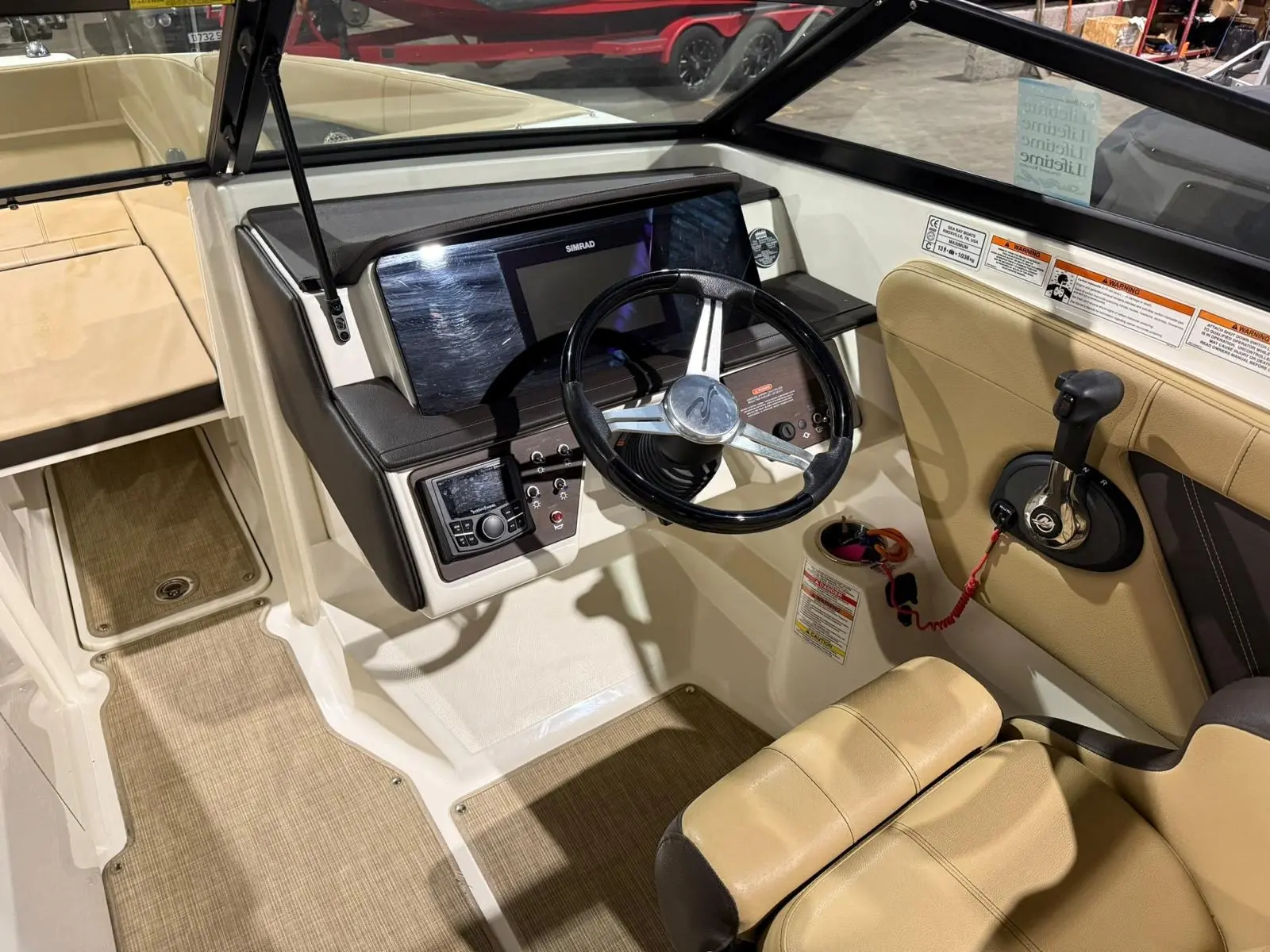 2019 Sea Ray 230 spx