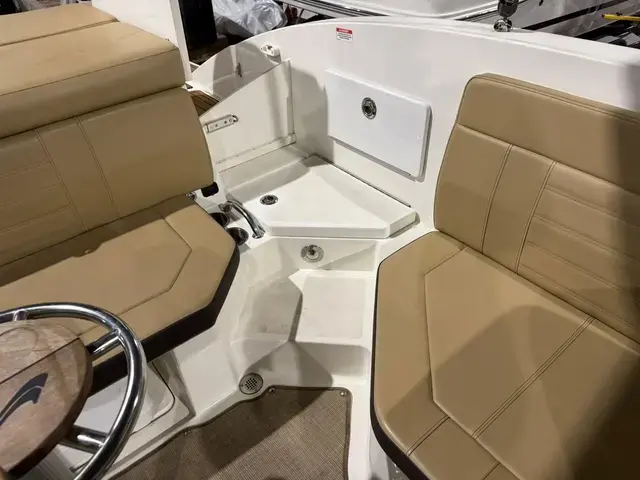 Sea Ray 230 Spx