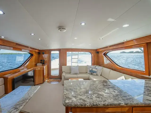 Hatteras 60 Convertible