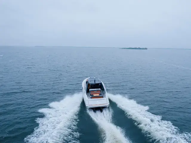 Fairline F Line 33 #12