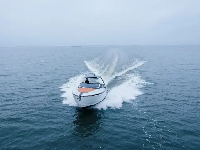 Fairline F Line 33 #12