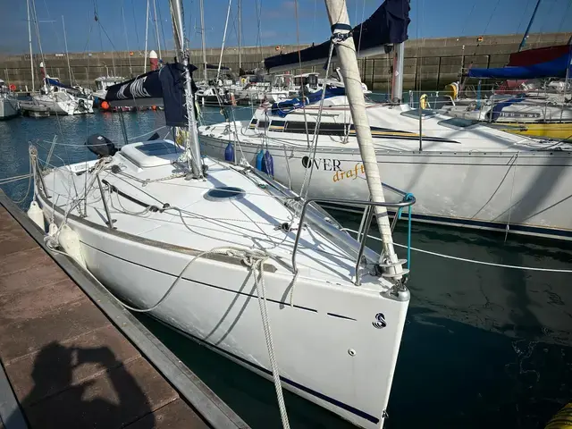 Beneteau First 211