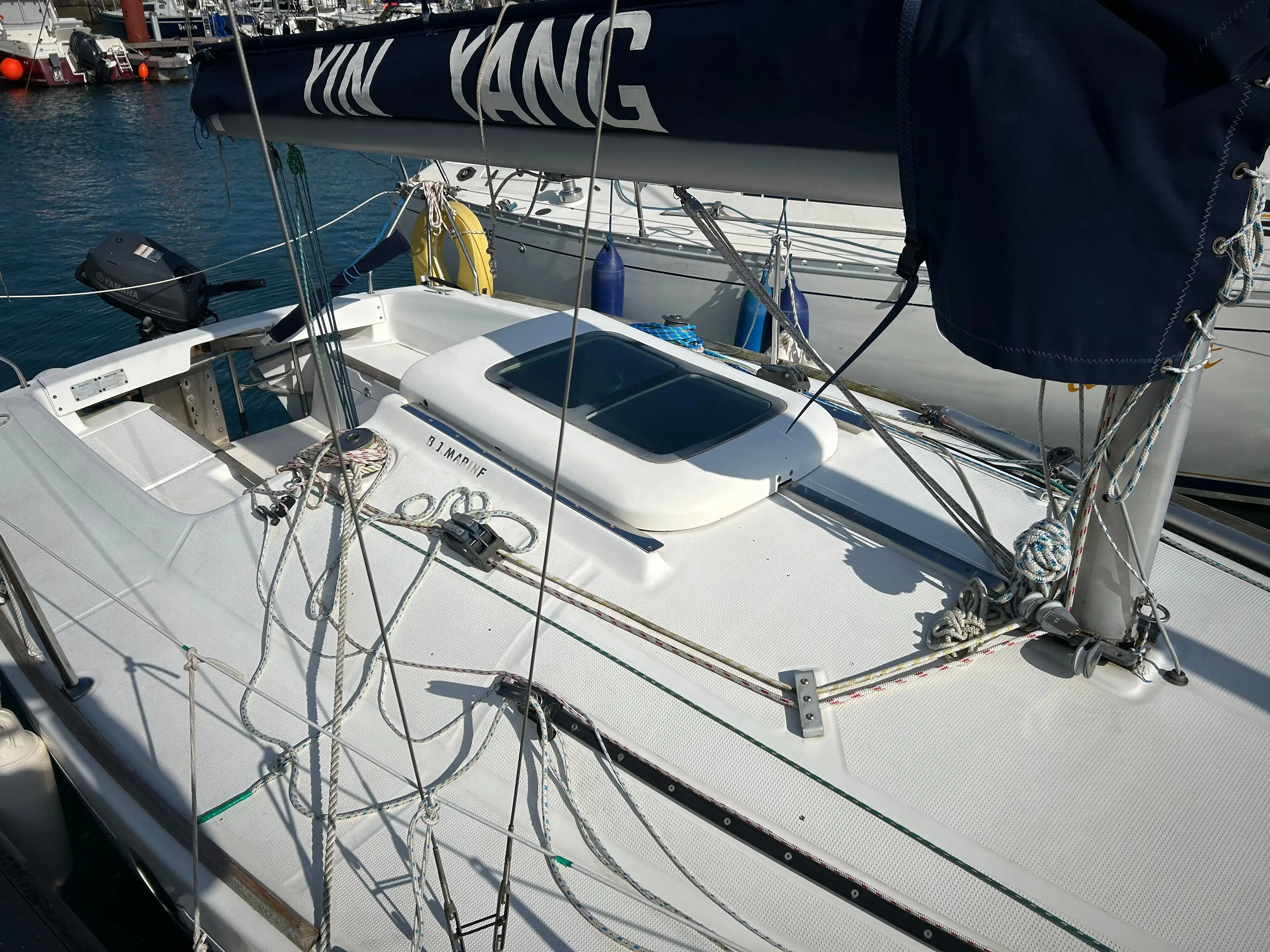 2004 Beneteau first 211