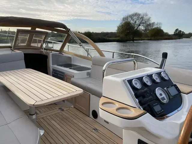 Intercruiser 29