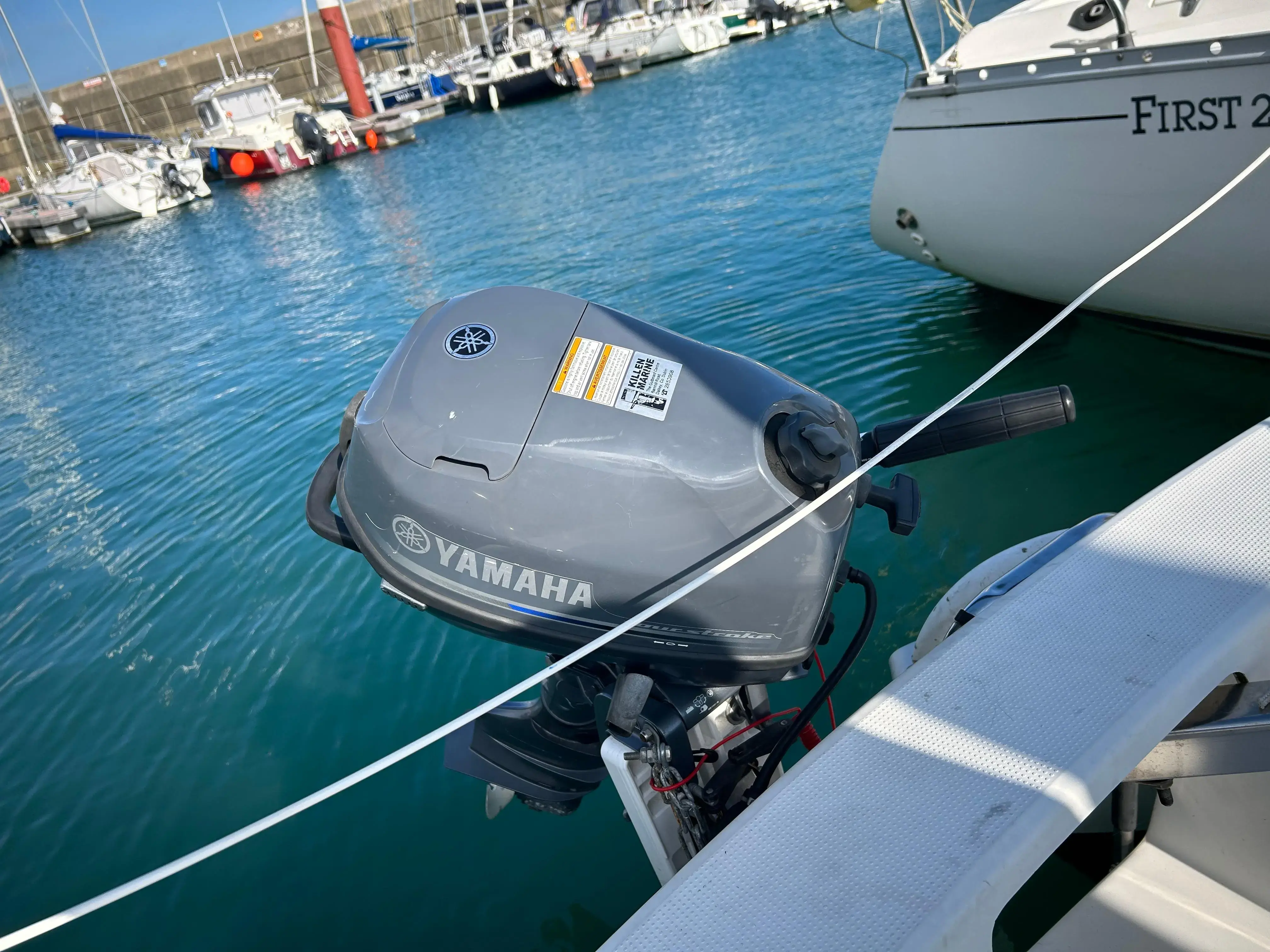 2004 Beneteau first 211