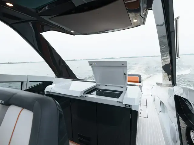 Fairline F Line 33 #12