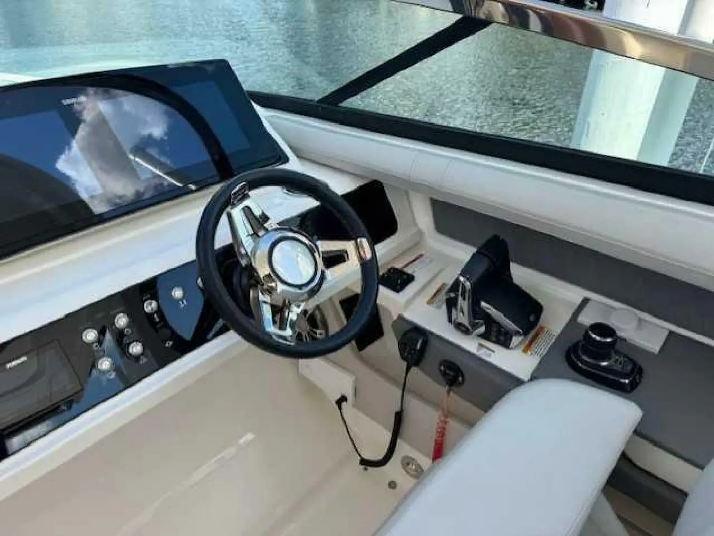 2023 Sea Ray slx310ob