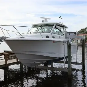 2019 Boston Whaler 315 Conquest