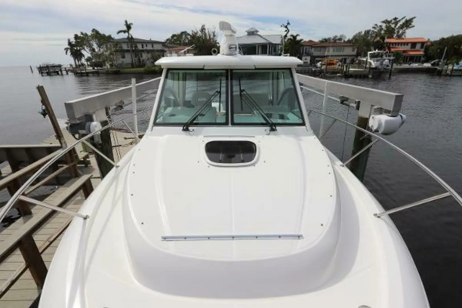 2019 Boston Whaler 315 conquest