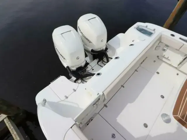 Boston Whaler 315 Conquest