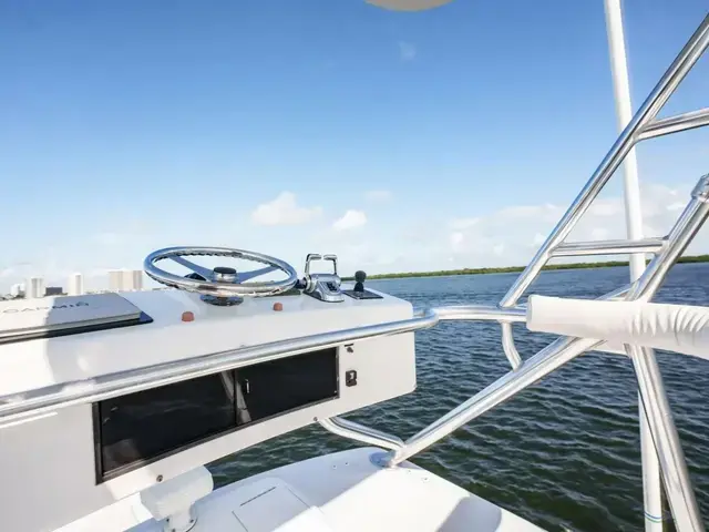 Hatteras 60 Convertible